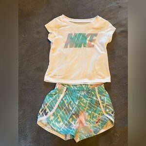 Nike toddler girl set